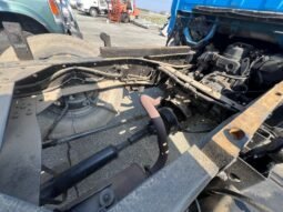 
										Isuzu Elf Truck full									