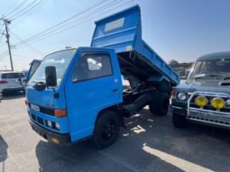 
										Isuzu Elf Truck full									