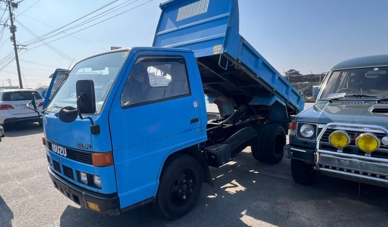 
								Isuzu Elf Truck full									