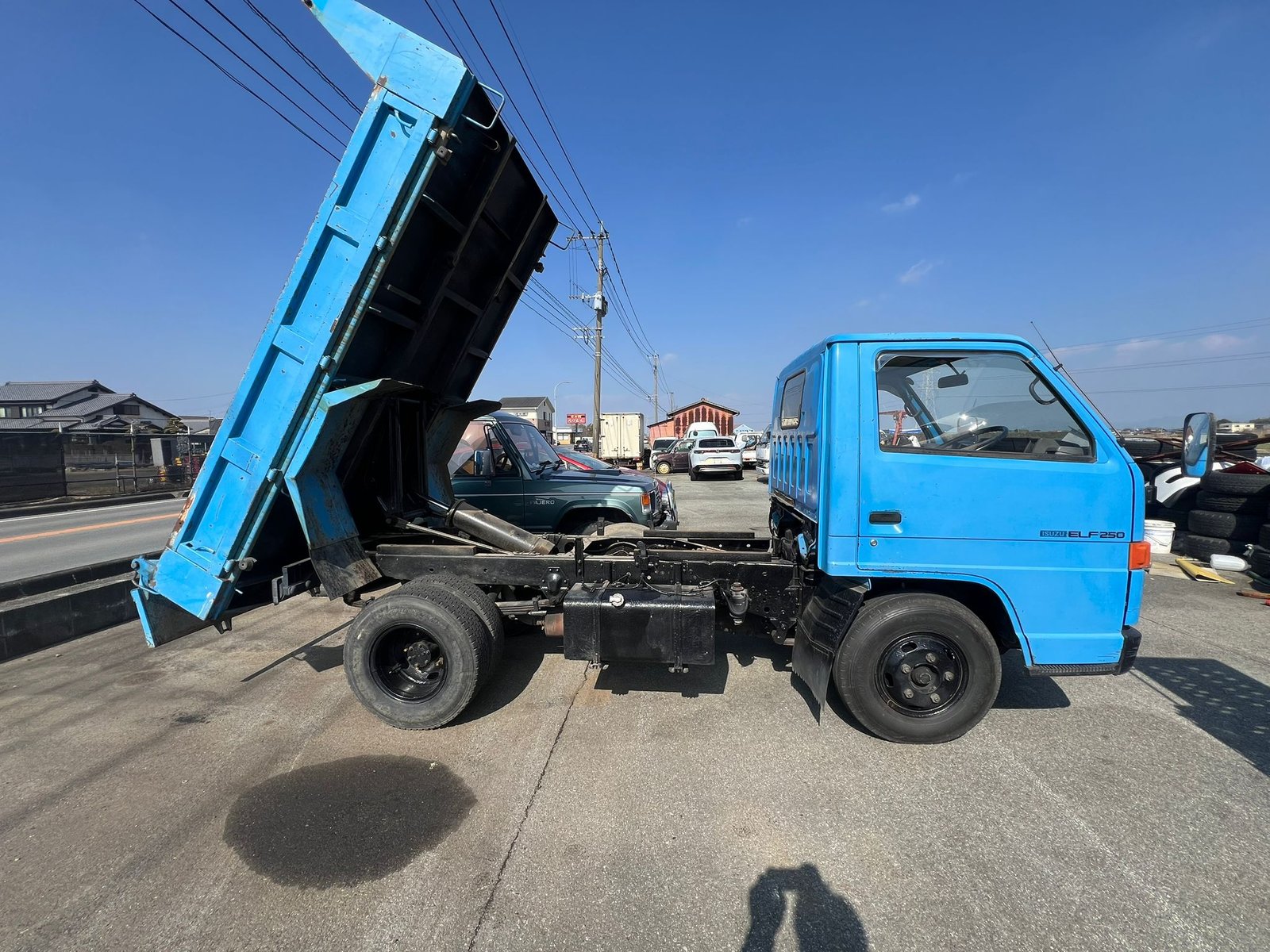 Isuzu Elf Truck