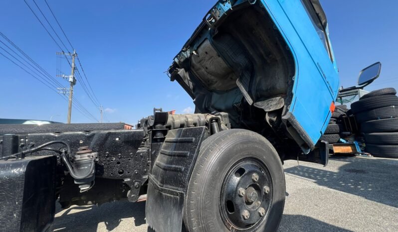 
								Isuzu Elf Truck full									